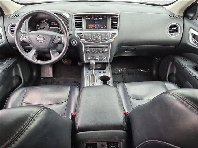 Used 2018 Nissan Pathfinder SL AWD/4WD image 18