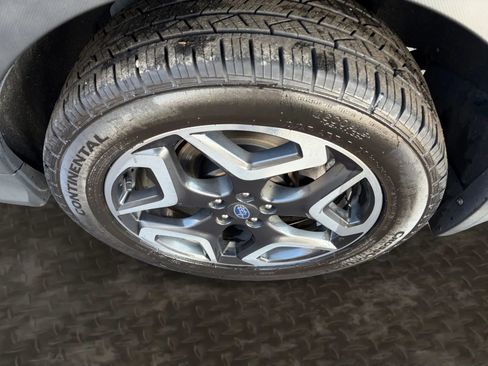 Used 2019 Subaru Crosstrek 2.0i Limited w/ Moonroof Package w/Navigation image 34