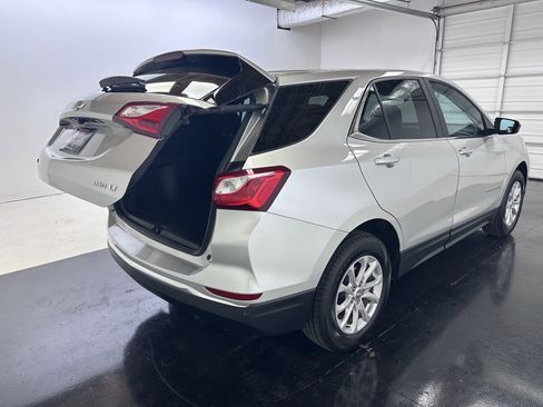 Used 2021 Chevrolet Equinox LT w/ Driver Convenience Package image 35