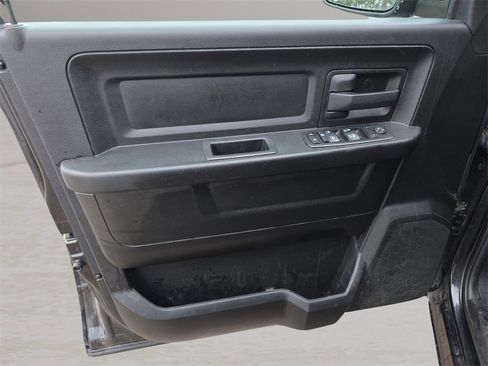 Used 2019 RAM 1500 Express w/ Express Value Package image 26