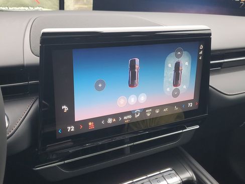 New 2026 Lincoln Nautilus Premier w/ Equipment Group 102A image 22