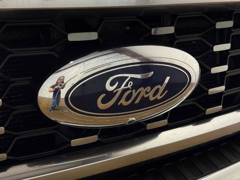 Used 2023 Ford F350 Lariat w/ FX4 Off-Road Package AWD/4WD image 59