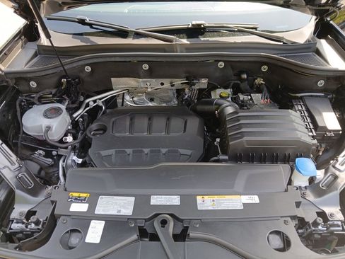 Used 2025 Volkswagen Atlas SE FWD image 36