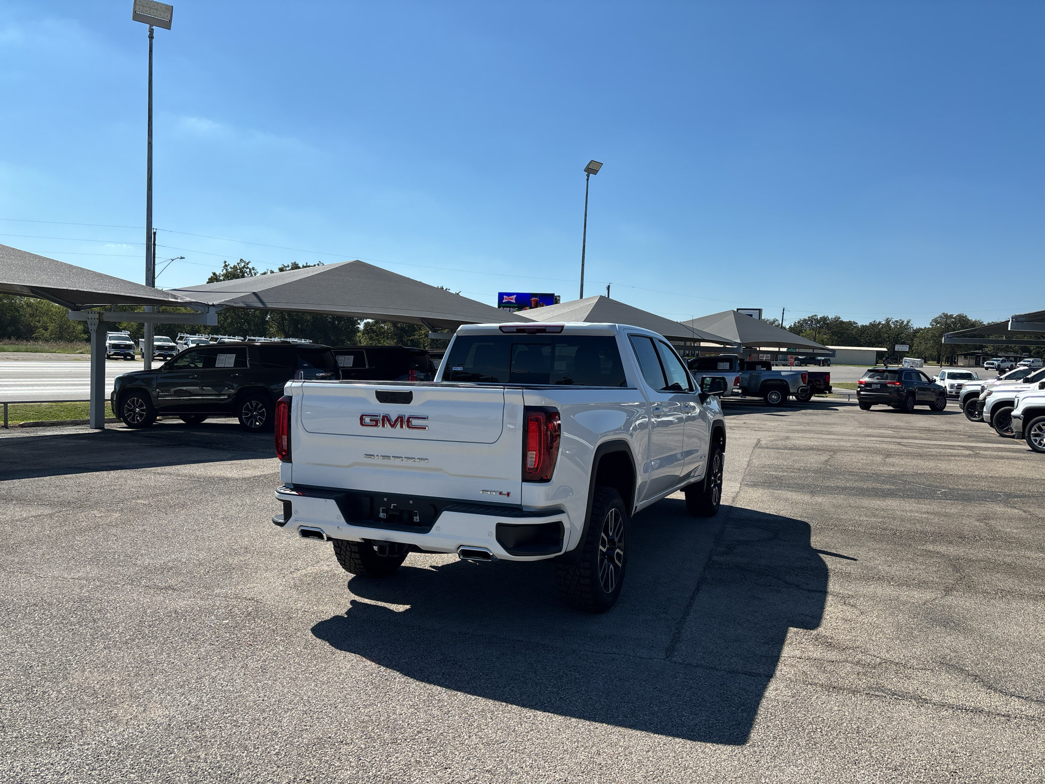 New 2026 GMC Sierra 1500 AT4 w/ AT4 Premium Package AWD/4WD image 5
