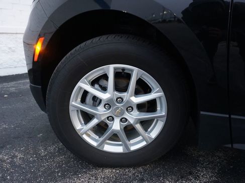 Used 2024 Chevrolet Equinox LS w/ LS Convenience Package AWD/4WD image 28