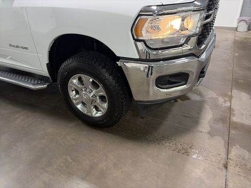 Used 2024 RAM 2500 Big Horn AWD/4WD image 34