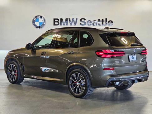Used 2026 BMW X5 xDrive40i w/ M Sport Package AWD/4WD image 4