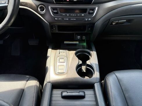Used 2023 Honda Passport TrailSport image 11