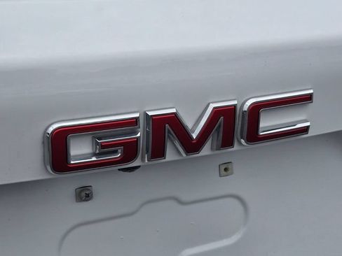 Used 2025 GMC Terrain Elevation AWD/4WD image 14