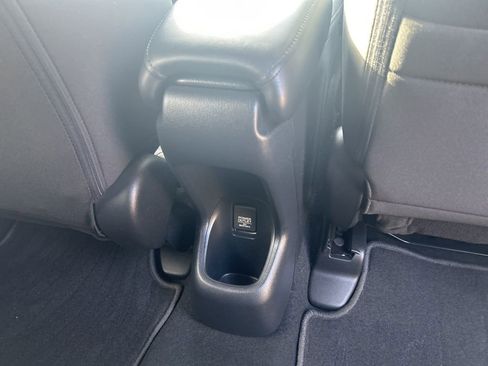 Used 2018 Honda HR-V EX image 24