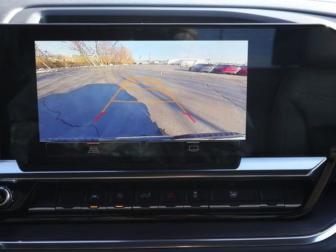 Certified 2024 GMC Sierra 1500 SLT image 16