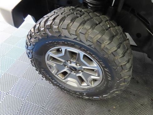 Used 2013 Jeep Wrangler Unlimited Rubicon w/ Connectivity Group AWD/4WD image 6