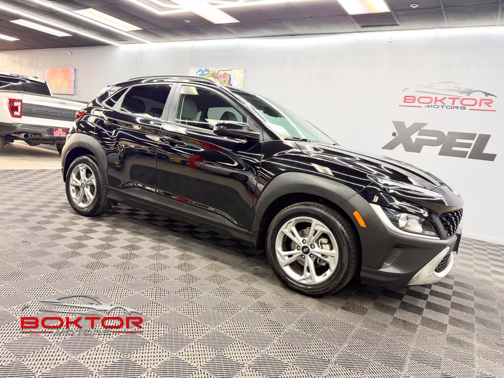 Used 2022 Hyundai Kona SEL w/ Cargo Package FWD image 1