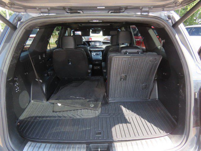 Used 2020 Hyundai Palisade Limited FWD image 12