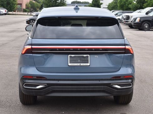 New 2026 Lincoln Nautilus Premier image 37