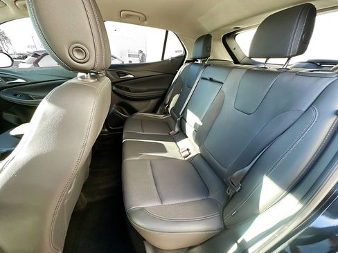 Used 2023 Buick Encore GX Select w/ Sport Touring Package image 25