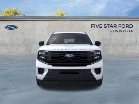 New 2026 Ford Expedition Active image 2