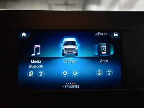 Used 2023 Mercedes-Benz Sprinter 2500 image 26