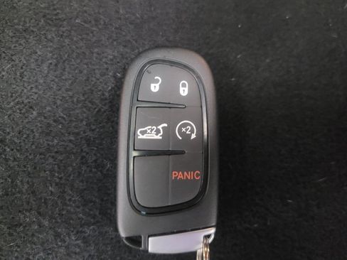 Used 2022 Jeep Cherokee Latitude Lux AWD/4WD image 32