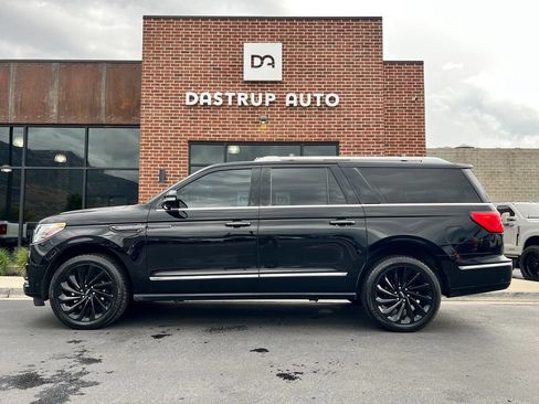 Used 2021 Lincoln Navigator L Reserve AWD/4WD image 3