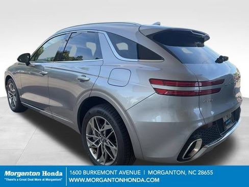 Used 2025 Genesis GV70 2.5T AWD/4WD image 7