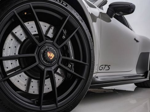 Used 2023 Porsche 911 Targa 4 GTS AWD/4WD image 5