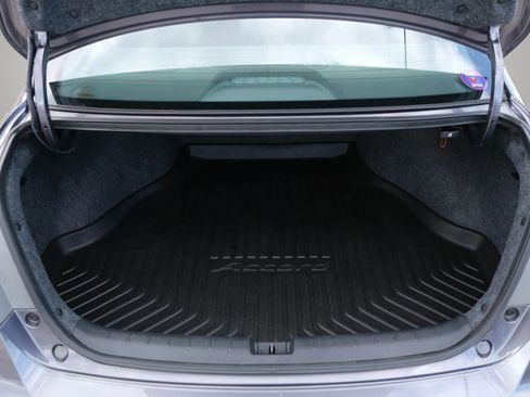 Used 2015 Honda Accord EX-L image 18