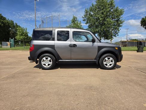 Used 2005 Honda Element EX image 22
