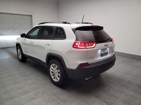 Used 2022 Jeep Cherokee Latitude Lux w/ Sun & Sound Group AWD/4WD image 5