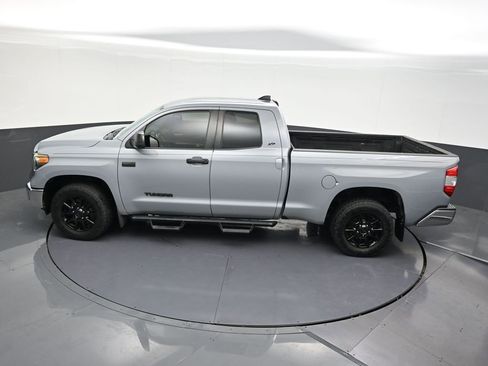 Used 2020 Toyota Tundra SR5 w/ SR5 Upgrade Package RWD image 18