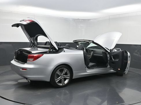Used 2015 Lexus IS 250C w/ Navigation System Package RWD image 33