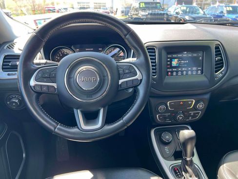 Used 2020 Jeep Compass Latitude w/ Popular Equipment Group image 27