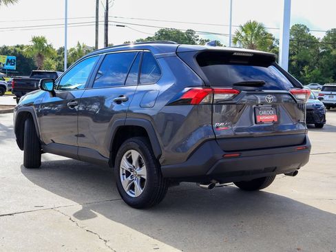 Used 2025 Toyota RAV4 XLE FWD image 21