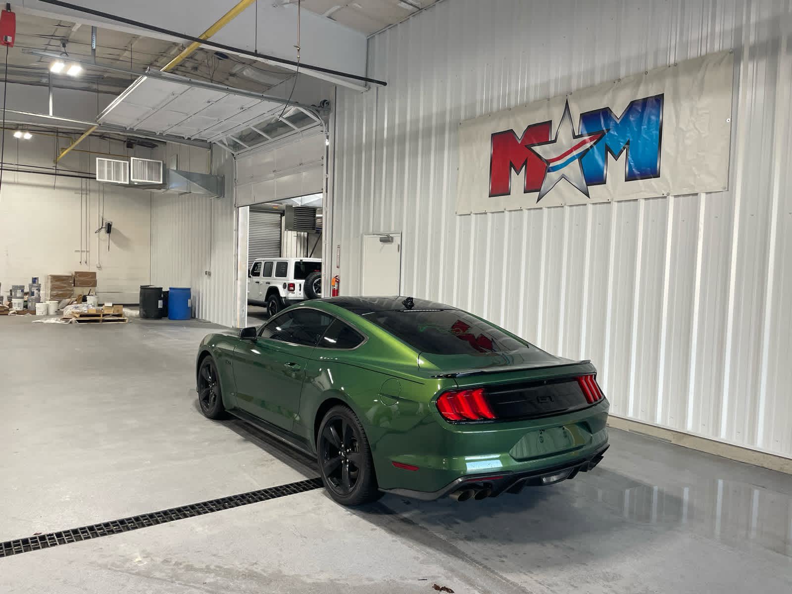 Used 2022 Ford Mustang GT Premium w/ Equipment Group 401A RWD image 4