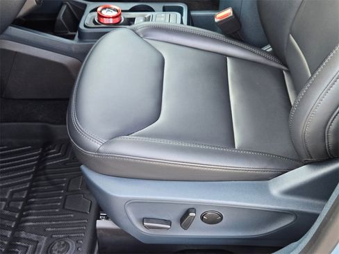 Used 2023 Ford Maverick Lariat w/ Lariat Luxury Package image 14