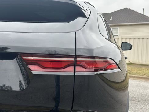 Used 2024 Jaguar F-PACE R-Dynamic S image 12