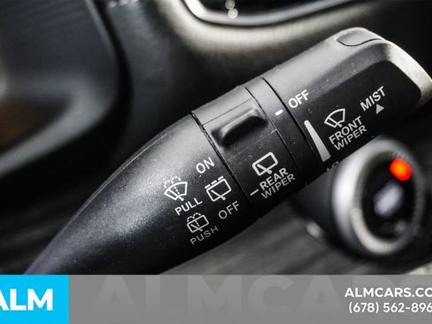 Used 2024 Jeep Wagoneer Series II w/ Flexible Seating Group image 29