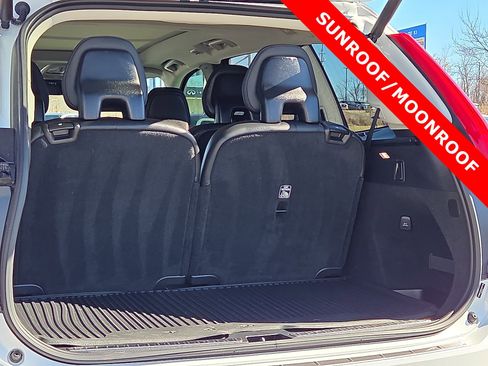 Used 2025 Volvo XC90 B6 Plus w/ Protection Package Premier image 9