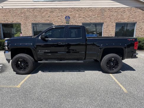 Used 2018 Chevrolet Silverado 1500 LT AWD/4WD image 4