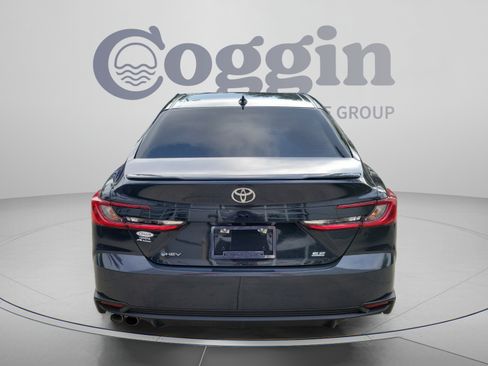 Used 2026 Toyota Camry SE FWD image 3