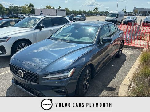 Used 2024 Volvo S60 B5 Core FWD image 1