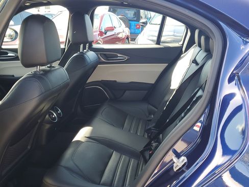Used 2020 Alfa Romeo Giulia Ti Sport image 13