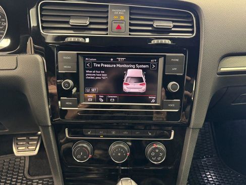 Used 2020 Volkswagen GTI S image 5