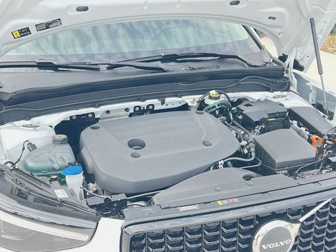 New 2026 Volvo XC40 B5 Plus w/ Protection Package Premier AWD/4WD image 28