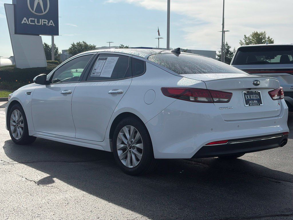 Used 2018 Kia Optima S w/ Panoramic Sunroof Package FWD image 5