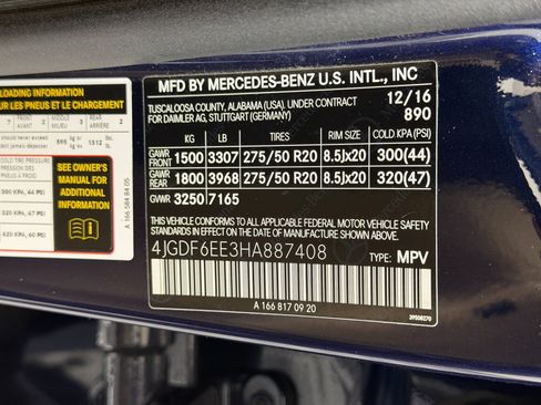 Used 2017 Mercedes-Benz GLS 450 4MATIC image 28