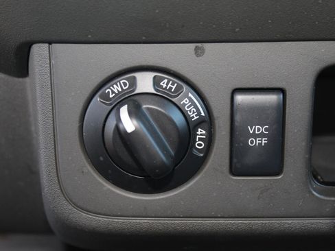 Used 2009 Nissan Xterra S AWD/4WD image 13