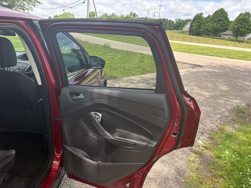 Used 2013 Ford Escape SE AWD/4WD image 26