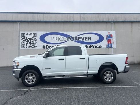 Used 2024 RAM 2500 Big Horn w/ Bed Utility Group image 5