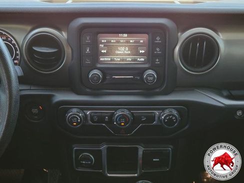 Used 2018 Jeep Wrangler Unlimited Sport AWD/4WD image 22